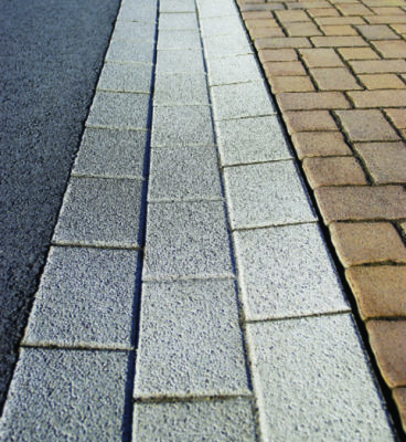 image de Pavés fil d&rsquo;eau